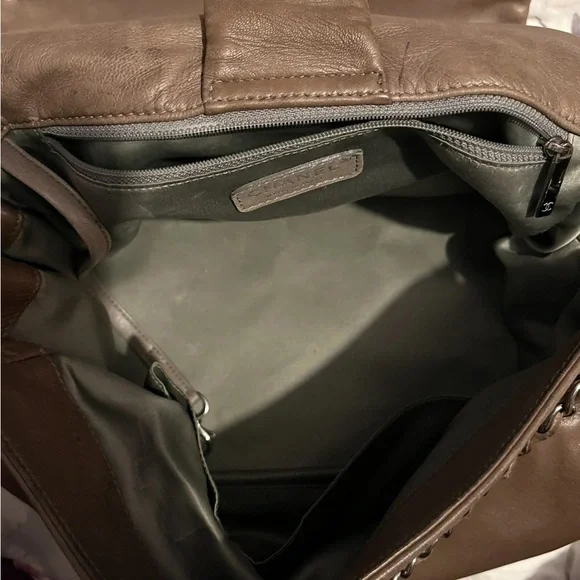 CHANEL BROOKLYN ACCORDION FLAP BAG - Picture 6 of 17